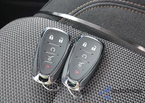 2020 Chevrolet Traverse Awd Lt Cloth z USA, uszkodzony, nr VIN 1GNEVGKW3LJ169761